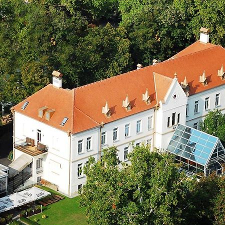 Park Hotel Pelikan Szombathely Esterno foto